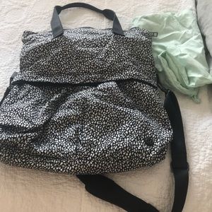 LULULEMON WORK OUT BAG